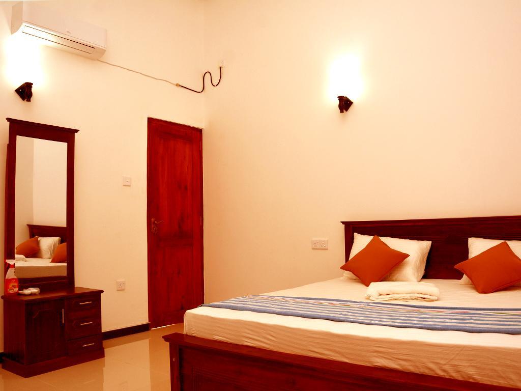 Reshani Guest House Негомбо Екстер'єр фото
