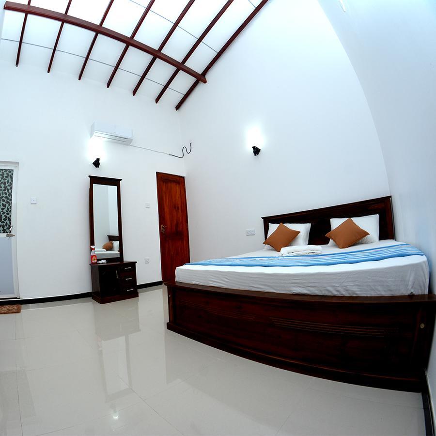 Reshani Guest House Негомбо Екстер'єр фото