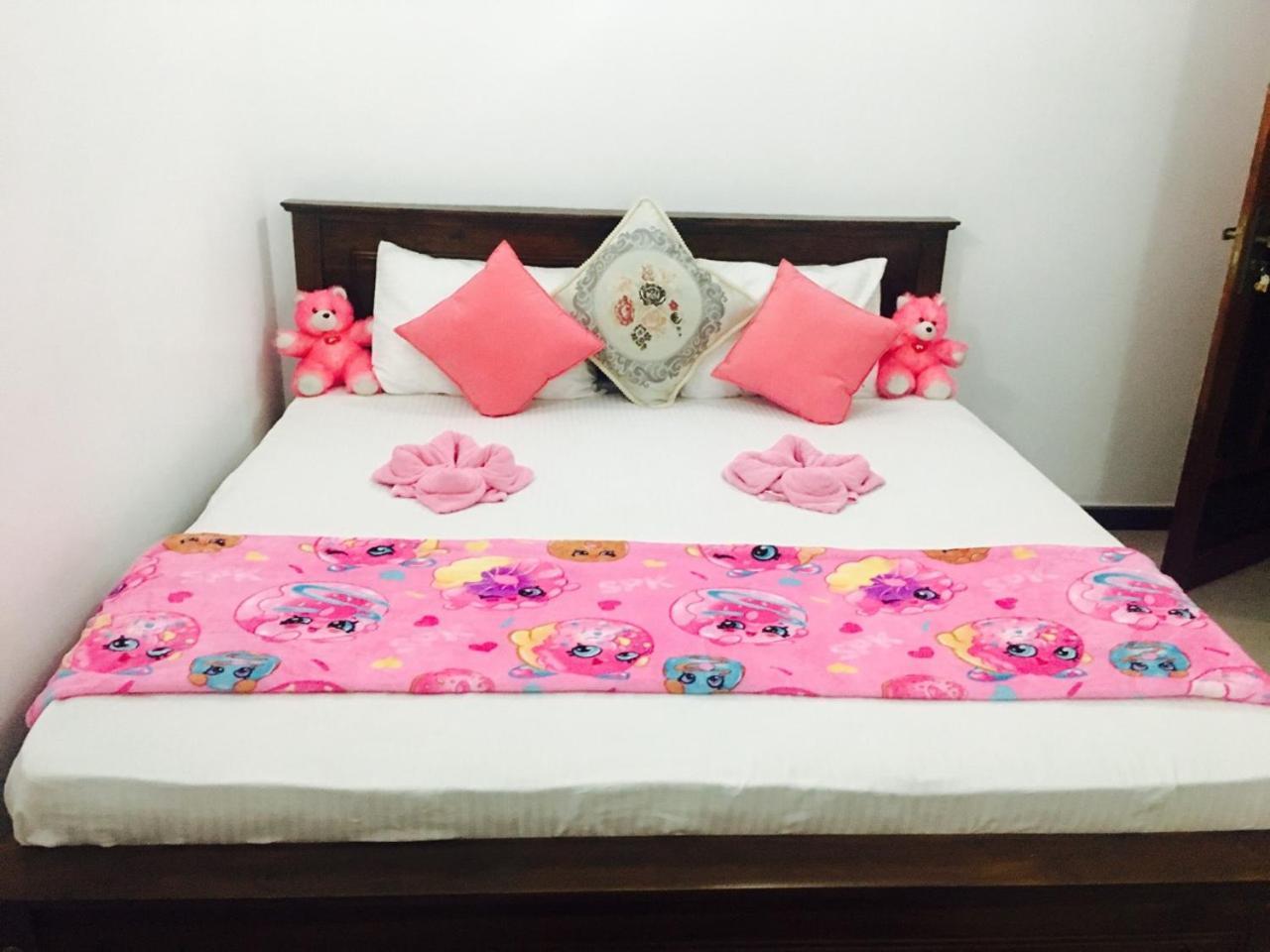 Reshani Guest House Негомбо Екстер'єр фото