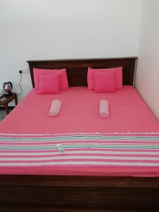 Reshani Guest House Негомбо Екстер'єр фото