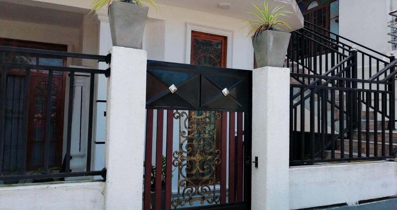 Reshani Guest House Негомбо Екстер'єр фото